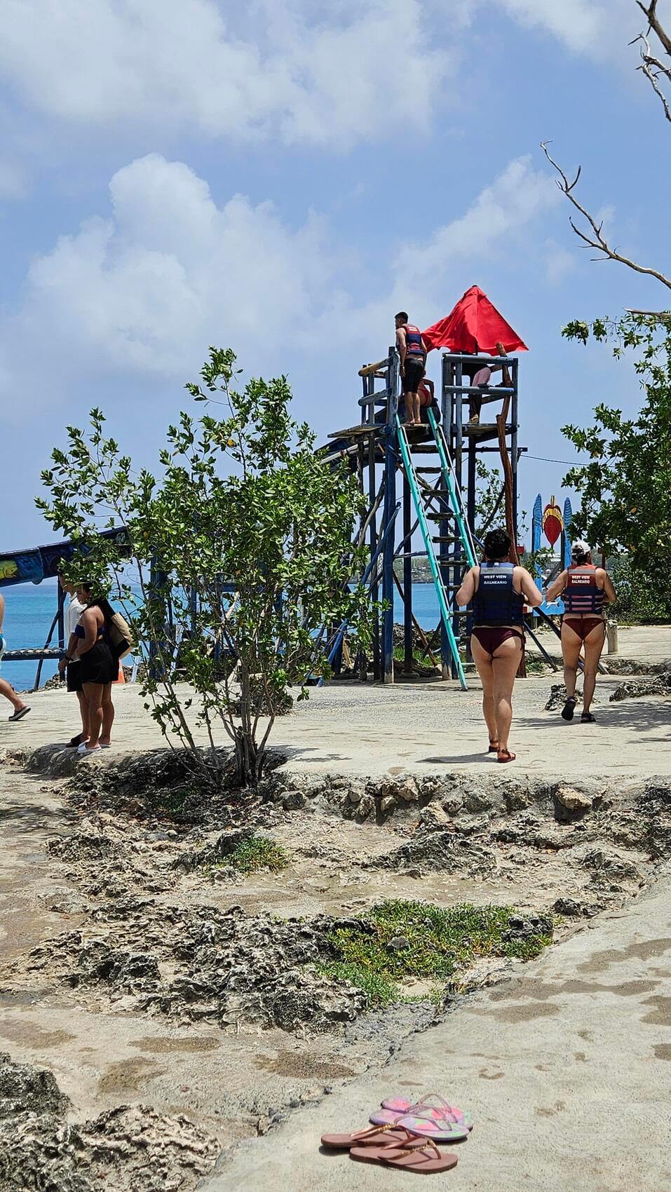 Viagem para San Andrés: Parada com o carrinho de golfe em West View para mergulho e snorkel