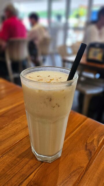 O que fazer em San Andrés: Experimentando a melhor limonada de coco da ilha no Café Café